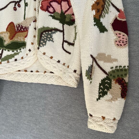 All Week Long Chunky Cardigan Sweater M Floral Cottagecore Cabin Beige Crochet - Picture 10 of 13